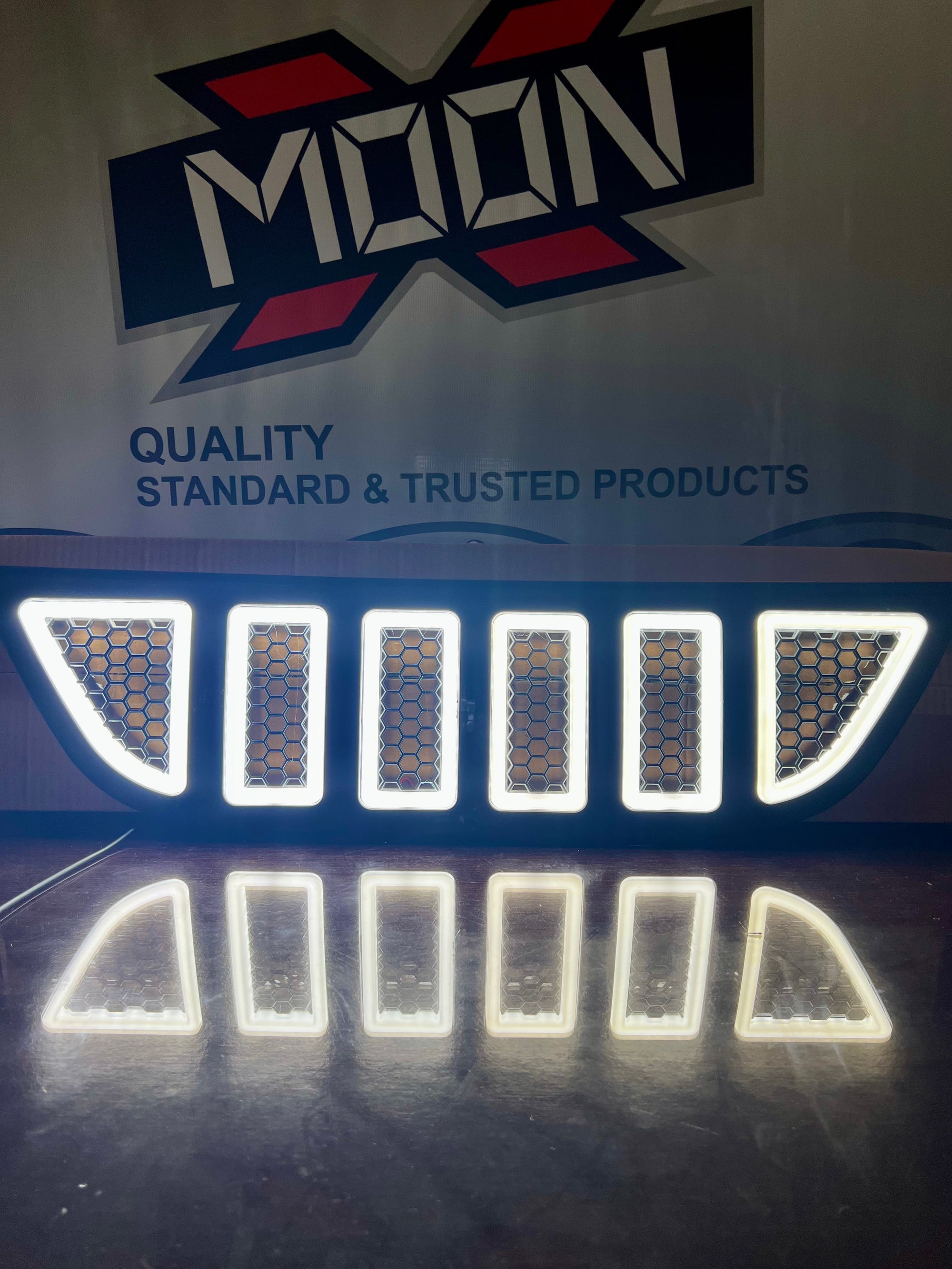 Bolan & Chamber Front Grill